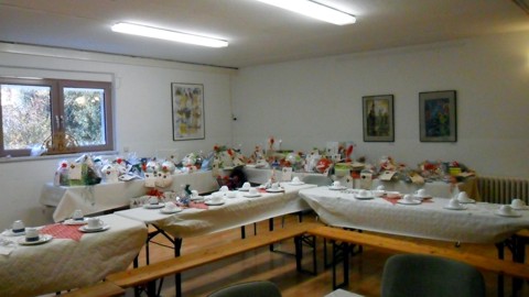 Weihnachtsaktion von GALERIA Kaufhof, Filiale Halle mit dem Verein „Ein Schutzengel für Kinder“ - Bild 6